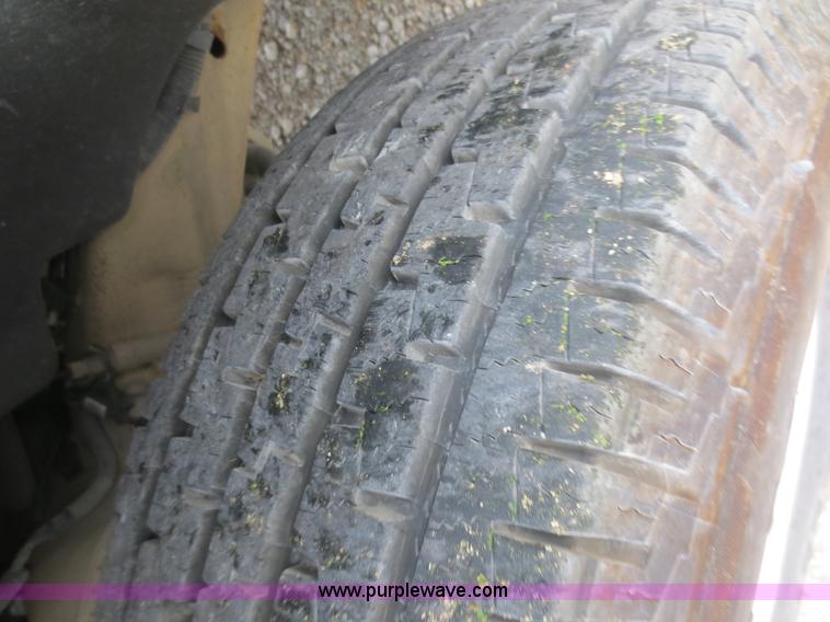 image for item F6921 2007 GMC Yukon SUV