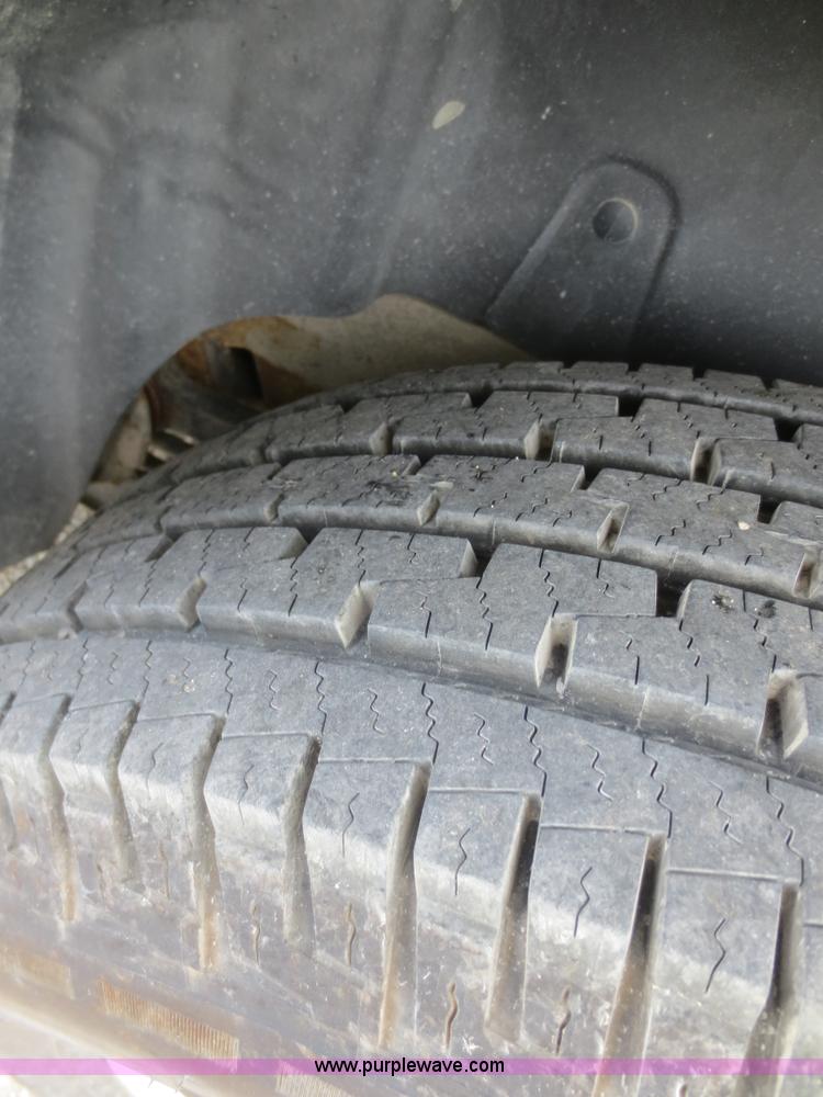 image for item F6921 2007 GMC Yukon SUV