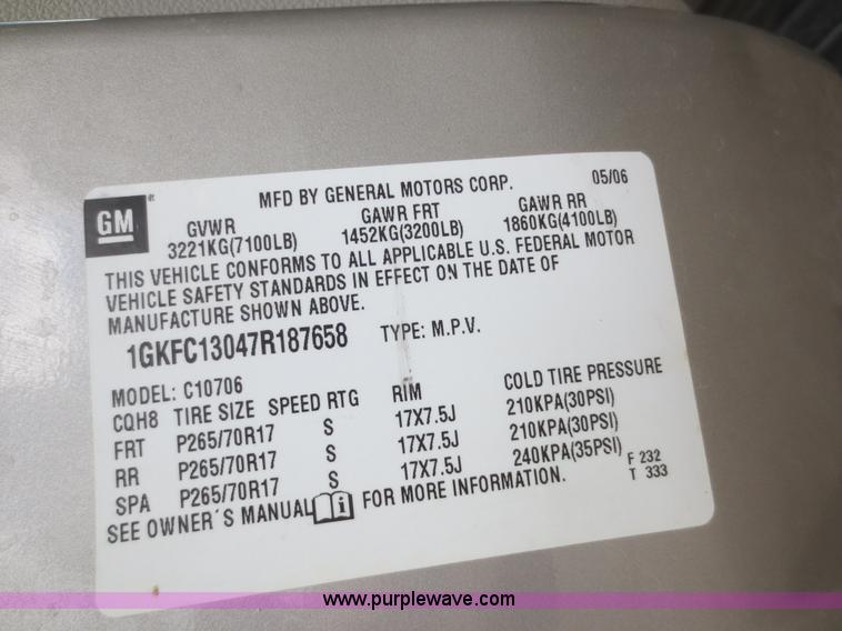 image for item F6921 2007 GMC Yukon SUV