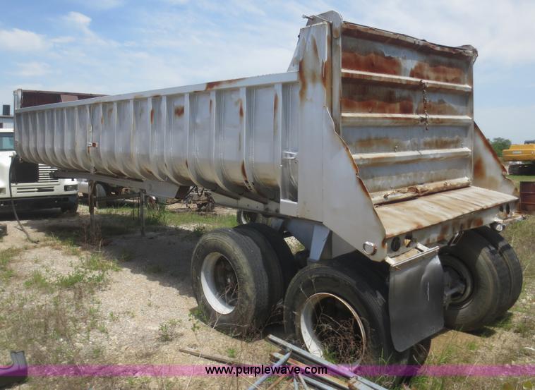 image for item F6935 1971 Hobbs end dump trailer
