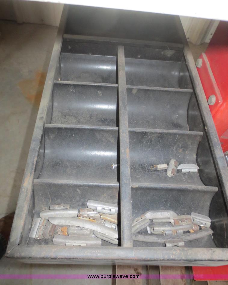 image for item F6937 Hunter System 700 tire balancer