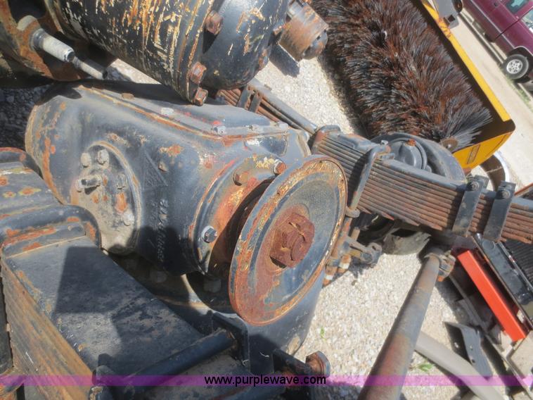 image for item F6938 Military running gear