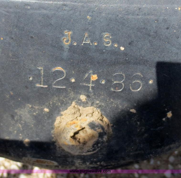 image for item F6938 Military running gear