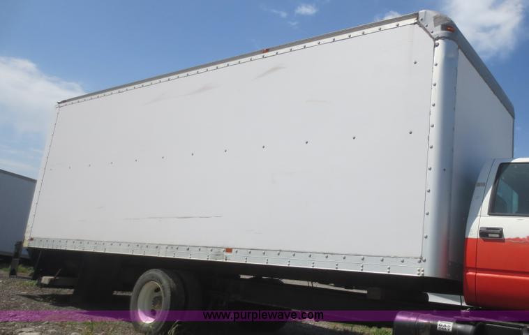 image for item F6940 Utilimaster 24' box bed