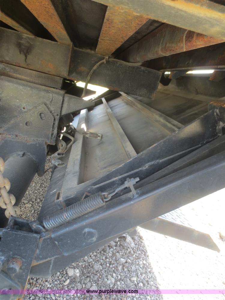 image for item F6940 Utilimaster 24' box bed