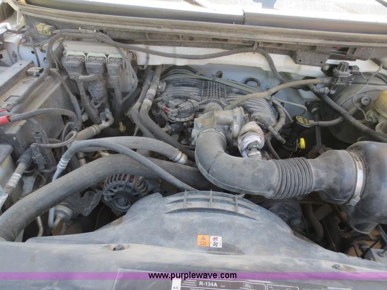 image for item F6976 2006 Ford F150 XL pickup truck