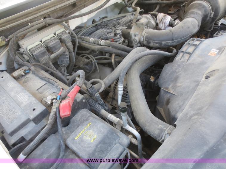 image for item F6976 2006 Ford F150 XL pickup truck