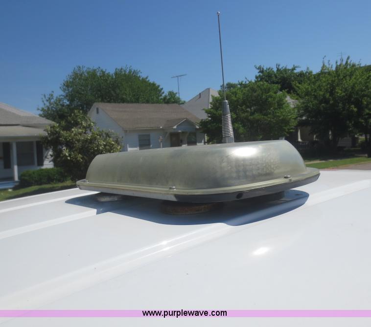 image for item F6976 2006 Ford F150 XL pickup truck