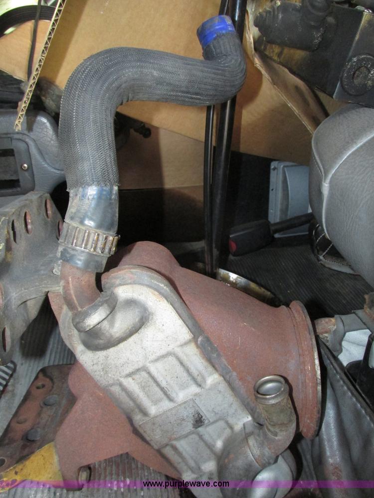 image for item F7371 2006 Kenworth T800 semi truck