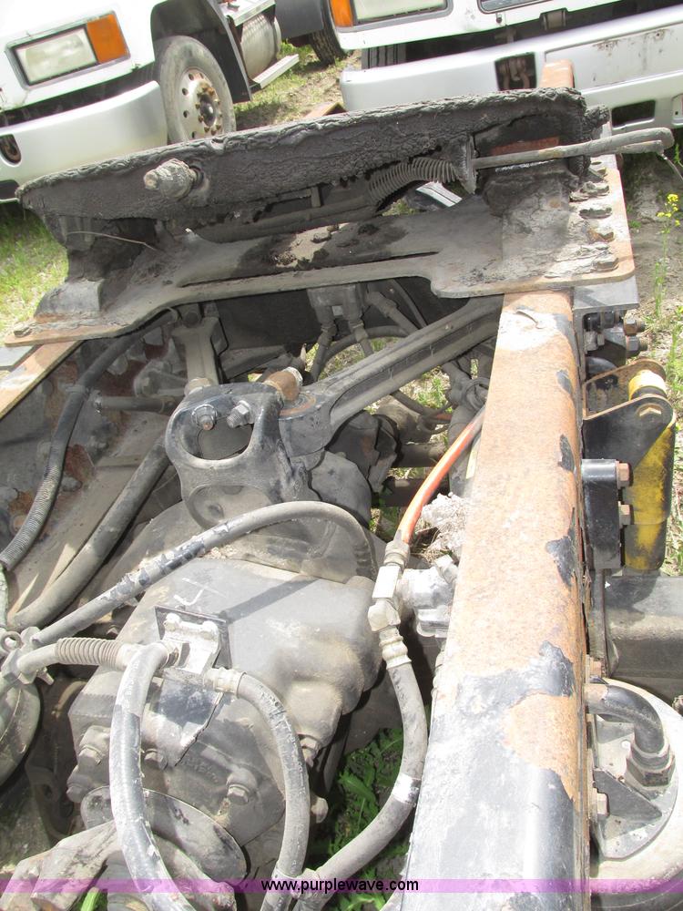 image for item F7374 2006 Kenworth T800 semi truck