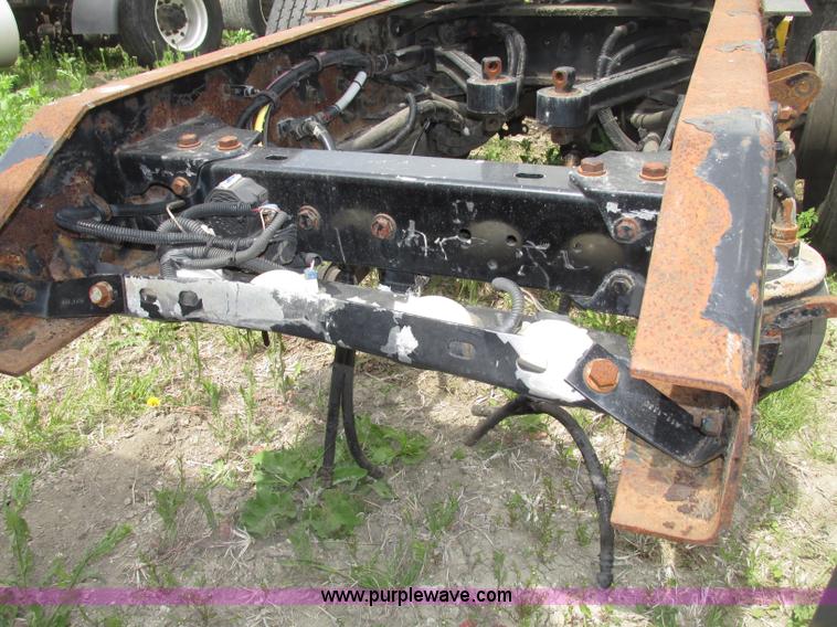 image for item F7374 2006 Kenworth T800 semi truck