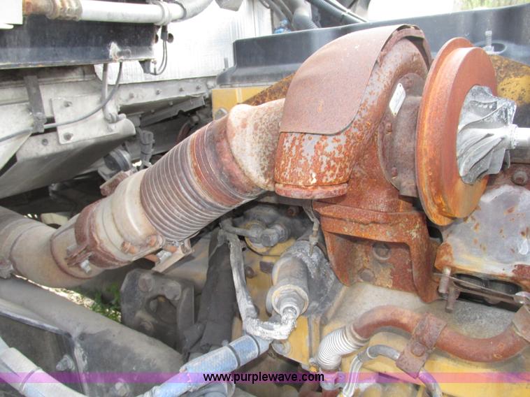 image for item F7374 2006 Kenworth T800 semi truck