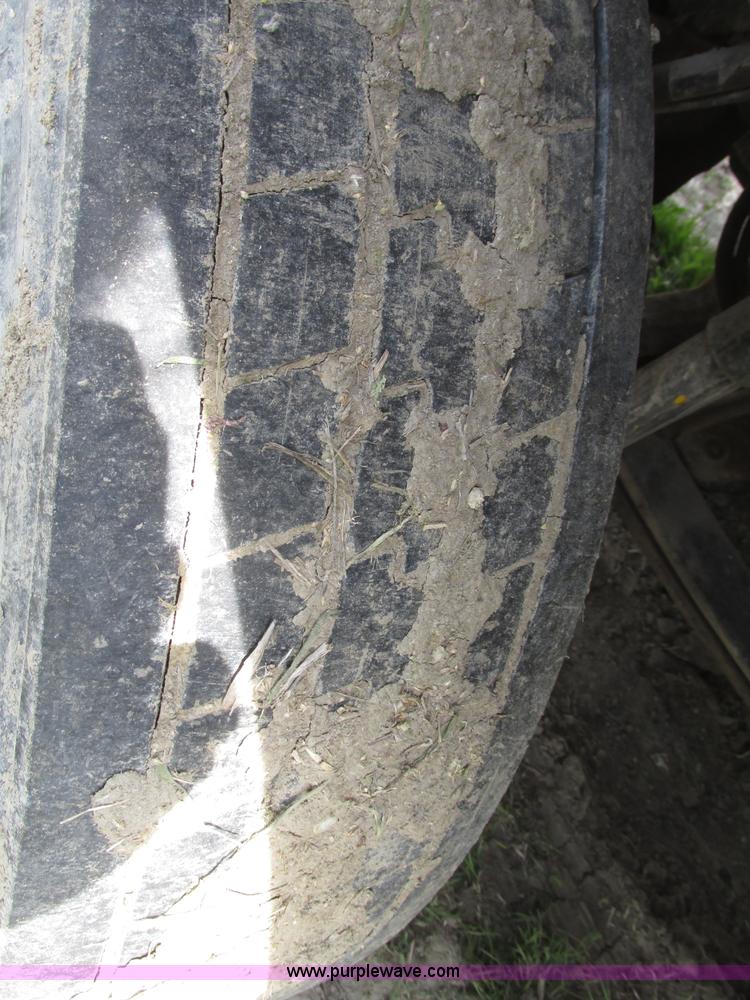 image for item F7375 2007 Kenworth T800 semi truck