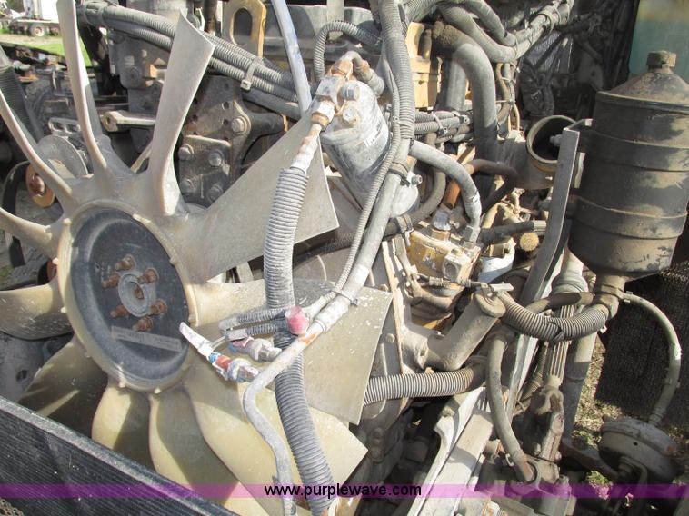 image for item F7375 2007 Kenworth T800 semi truck