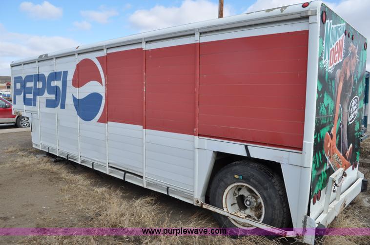 image for item G6469 1984 Centennial custom built beverage trailer