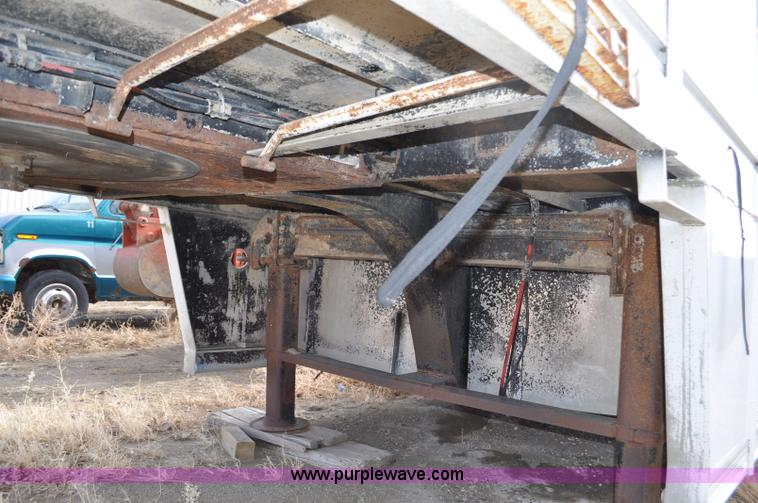 image for item G6469 1984 Centennial custom built beverage trailer