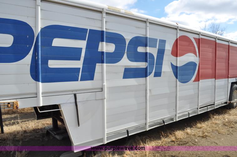 image for item G6469 1984 Centennial custom built beverage trailer