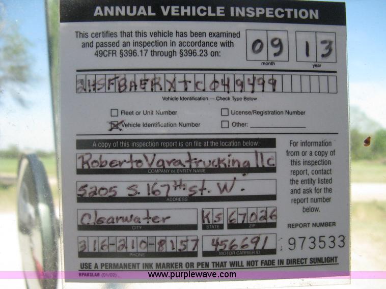 image for item G8284 1996 International F9370 semi truck