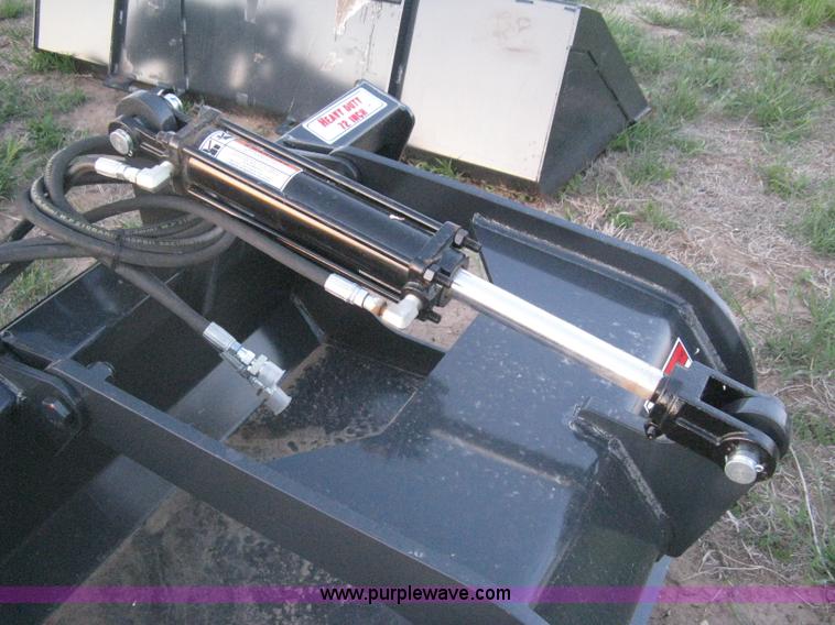 image for item G8286 Stout heavy duty 72" grapple bucket