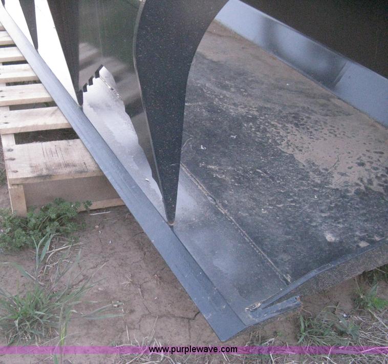 image for item G8286 Stout heavy duty 72" grapple bucket