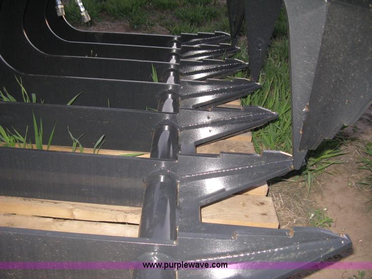 image for item G8287 Stout heavy duty 72" root/rock grapple bucket