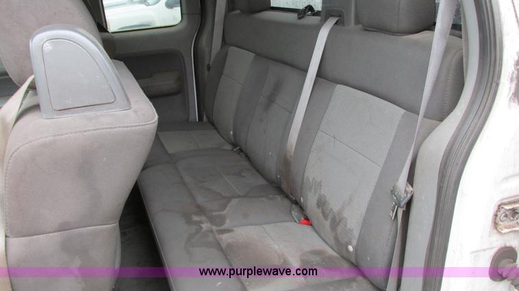 image for item G9147 2005 Ford F150 XLT SuperCab pickup truck