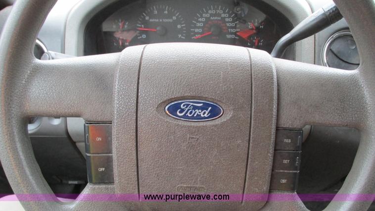 image for item G9147 2005 Ford F150 XLT SuperCab pickup truck