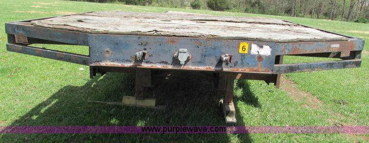 image for item G9321 1988 shop built trailer