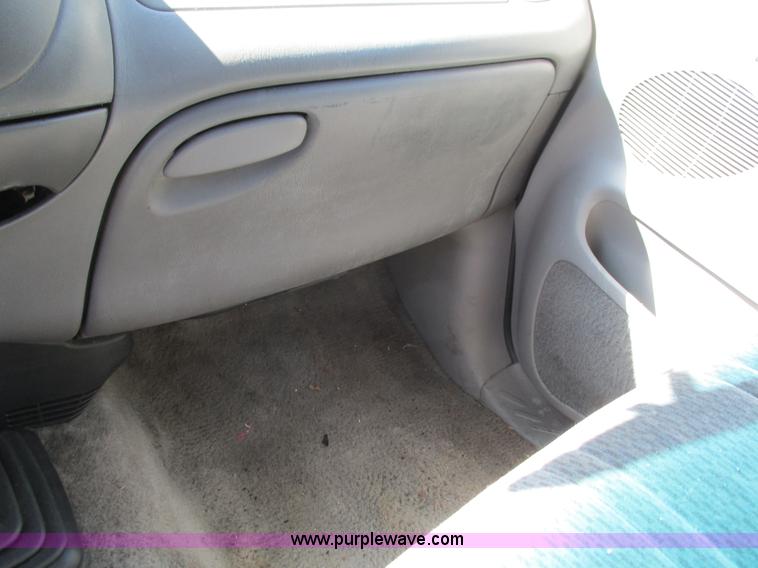 image for item G9328 1997 Ford F150 SuperCab pickup truck