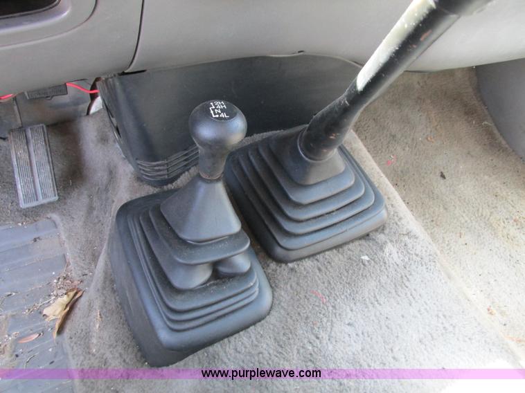 image for item G9328 1997 Ford F150 SuperCab pickup truck