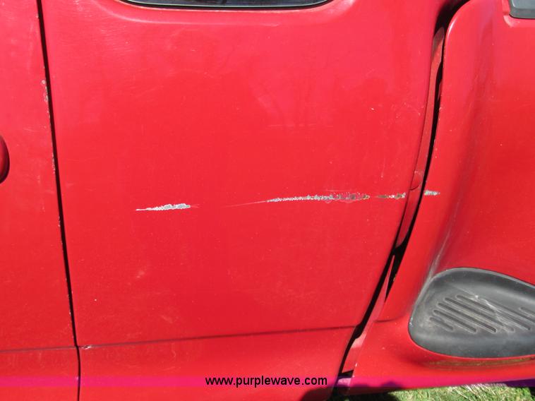 image for item G9328 1997 Ford F150 SuperCab pickup truck