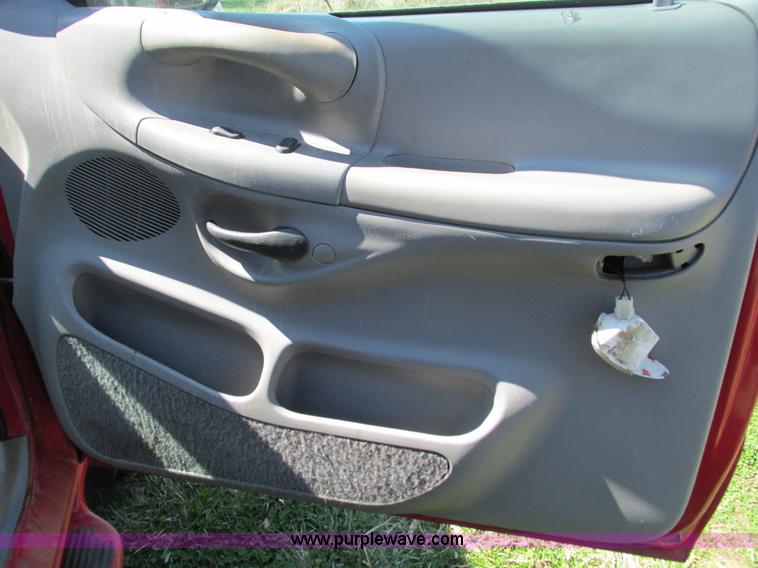 image for item G9328 1997 Ford F150 SuperCab pickup truck