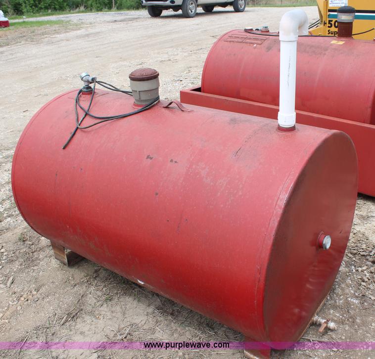 image for item H2659 300 gallon fuel tank with gauge