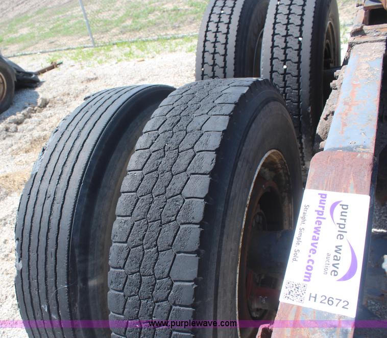 image for item H2672 Semi truck running gear