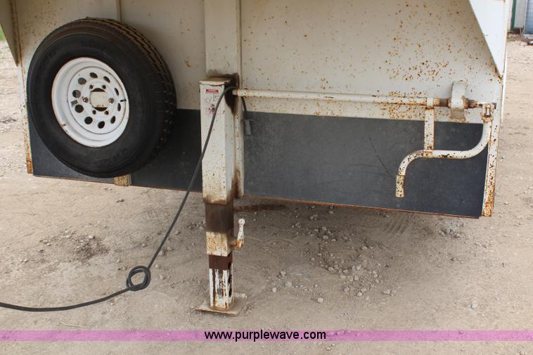 image for item H2677 2001 WW enclosed gooseneck trailer