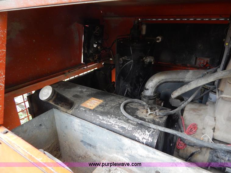 image for item H3399 Sullivan D210Q portable air compressor