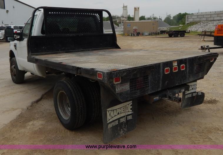 image for item H3400 2008 Ford F350 Super Duty XL flatbed pickup truck