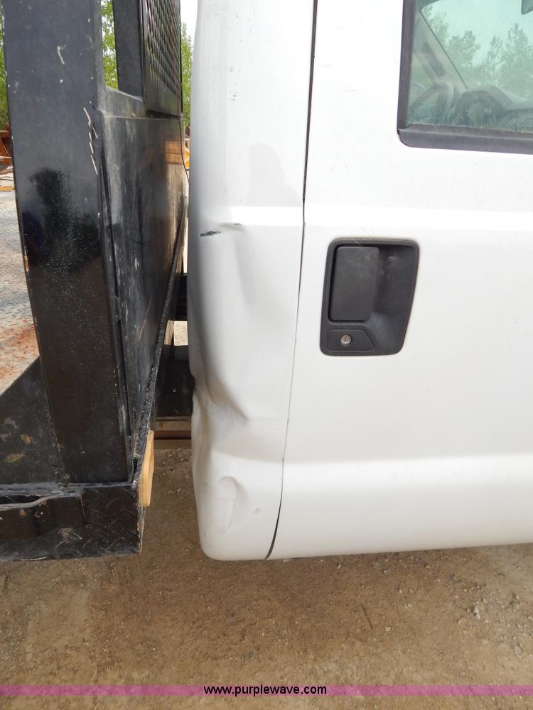 image for item H3400 2008 Ford F350 Super Duty XL flatbed pickup truck
