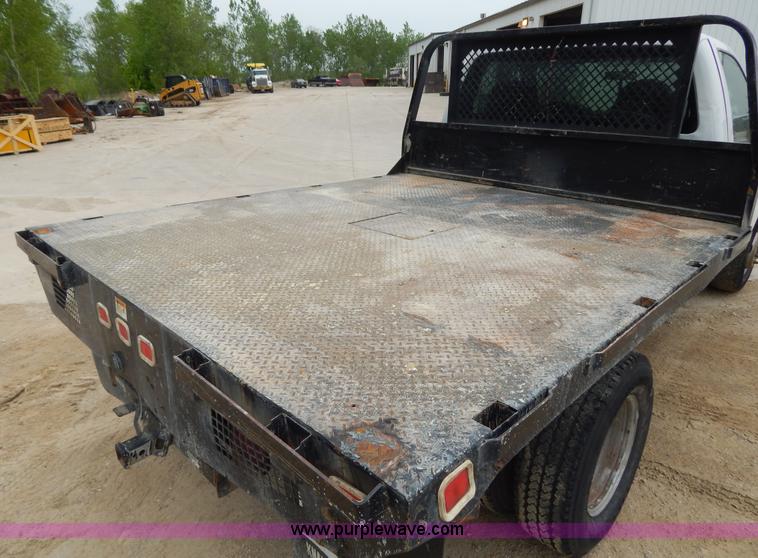 image for item H3400 2008 Ford F350 Super Duty XL flatbed pickup truck
