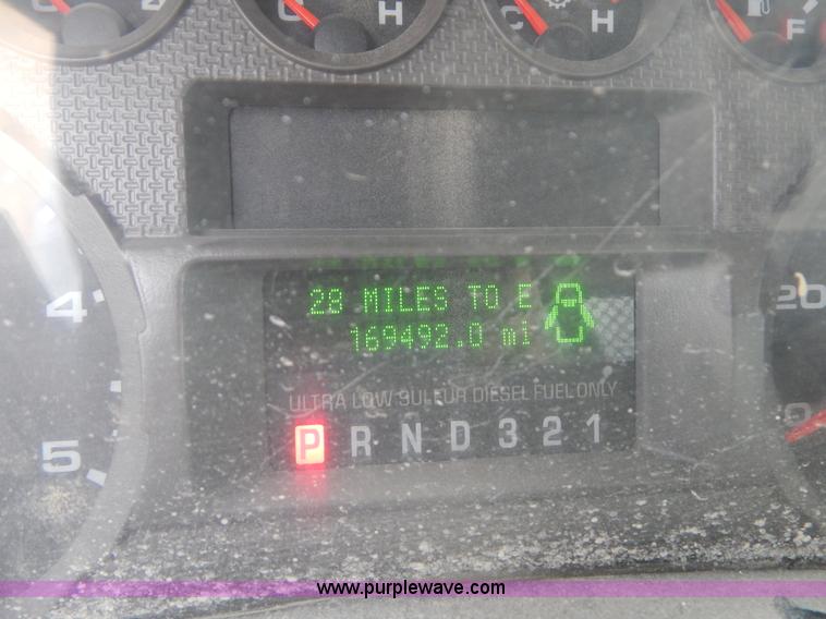 image for item H3400 2008 Ford F350 Super Duty XL flatbed pickup truck