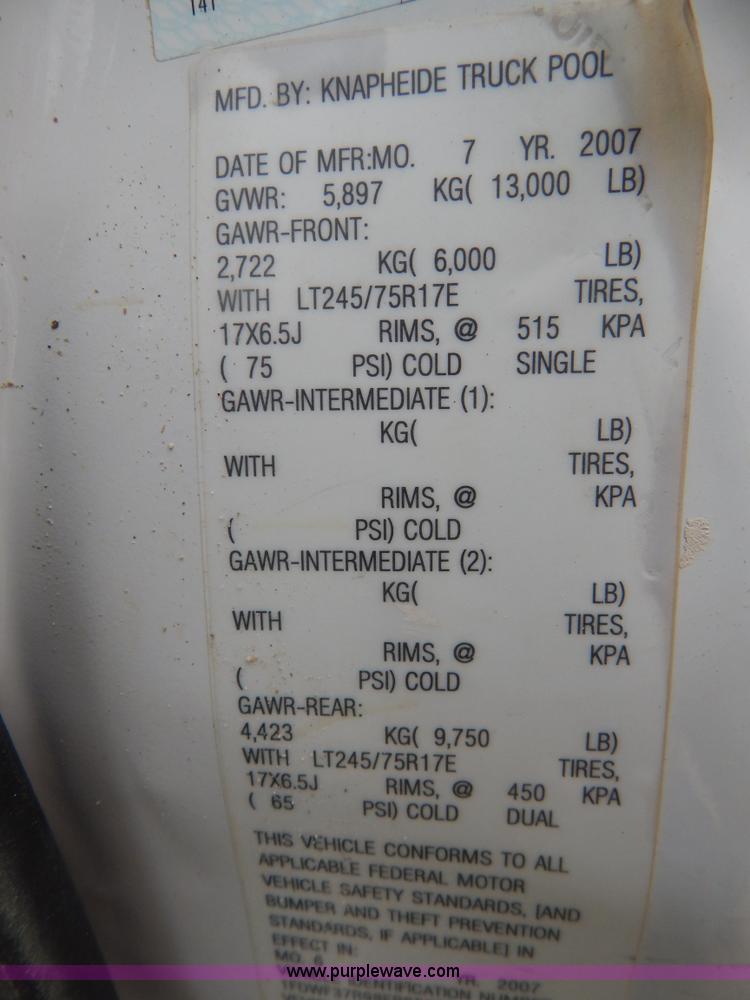 image for item H3400 2008 Ford F350 Super Duty XL flatbed pickup truck