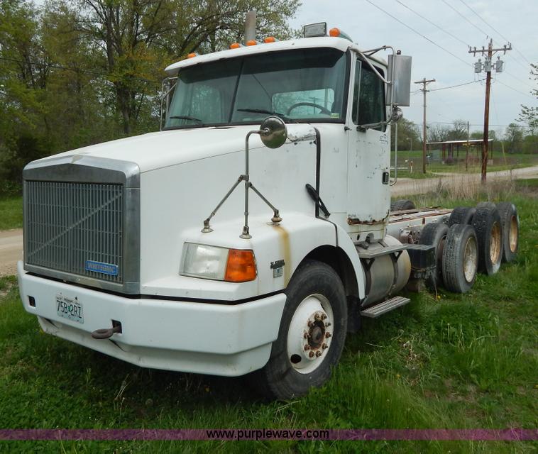 image for item H3401 1994 Volvo WIA triple axle truck cab and chassis