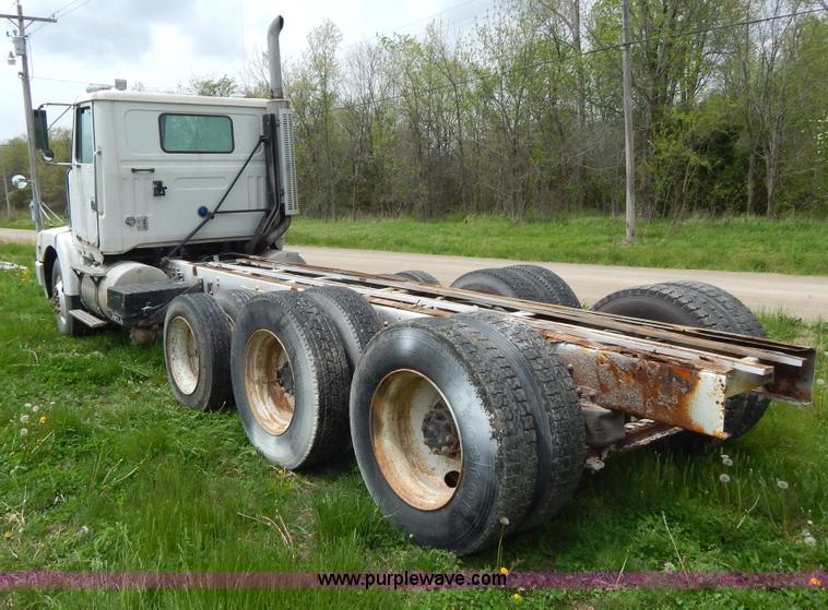 image for item H3401 1994 Volvo WIA triple axle truck cab and chassis