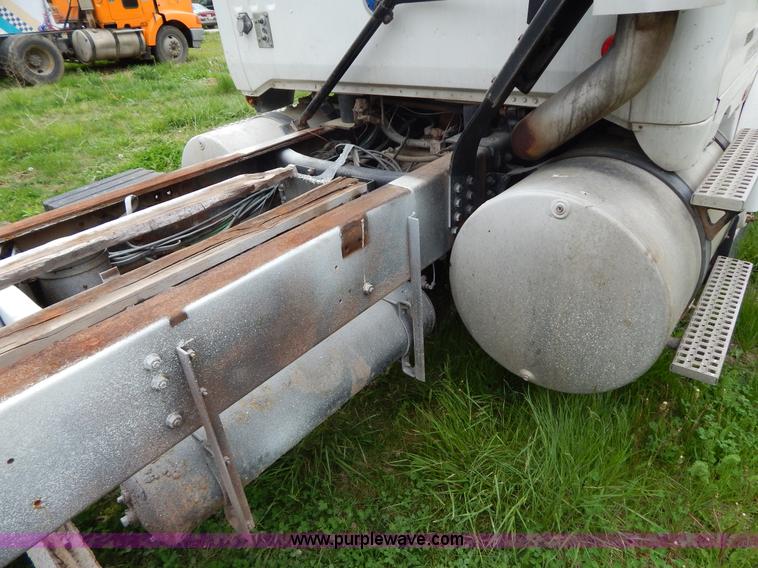 image for item H3401 1994 Volvo WIA triple axle truck cab and chassis