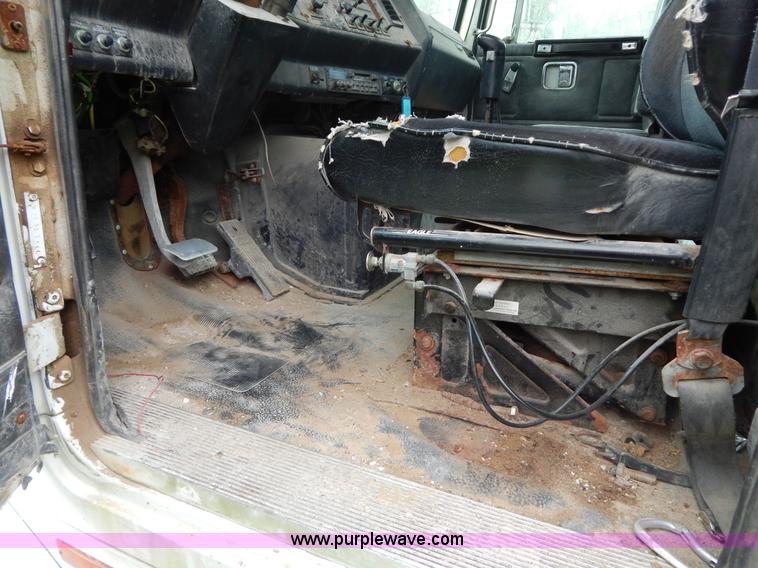 image for item H3401 1994 Volvo WIA triple axle truck cab and chassis