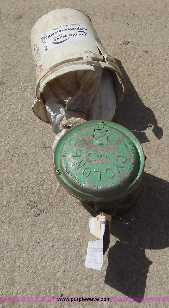 image for item H3406 Cyclone M two ton chain hoist