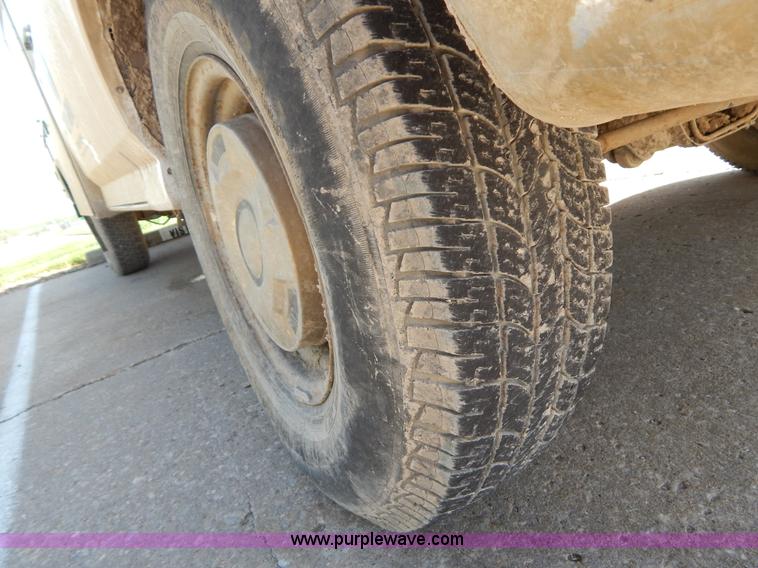 image for item H3408 1997 Ford F250 utility truck