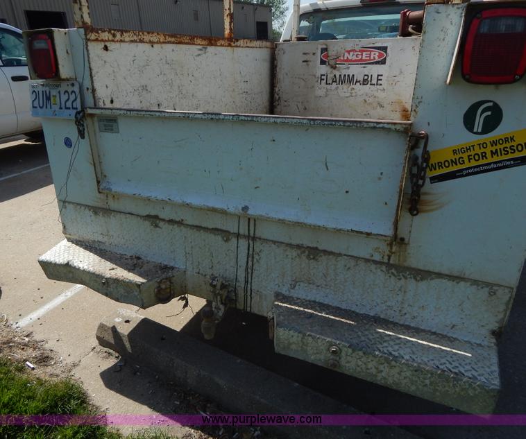 image for item H3408 1997 Ford F250 utility truck