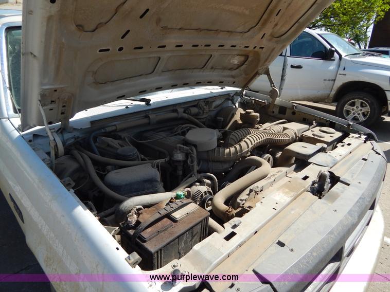 image for item H3408 1997 Ford F250 utility truck