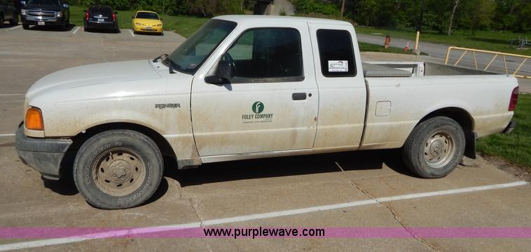 image for item H3409 2003 Ford Ranger SuperCab pickup truck